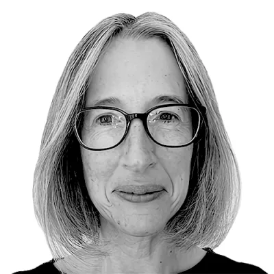 Helen Barraclough_BW.png